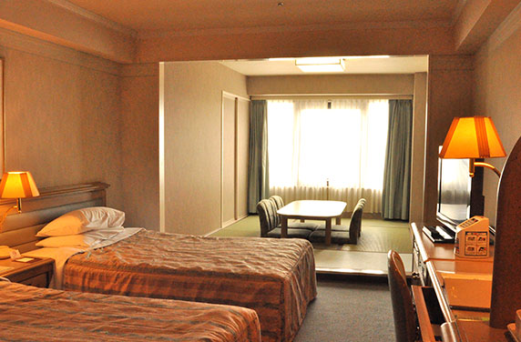 豬苗代 INAWASHIRO